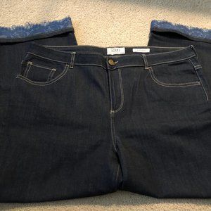 LOGO by Lori Goldstein Boyfriend Crop Jeans w/cute detail